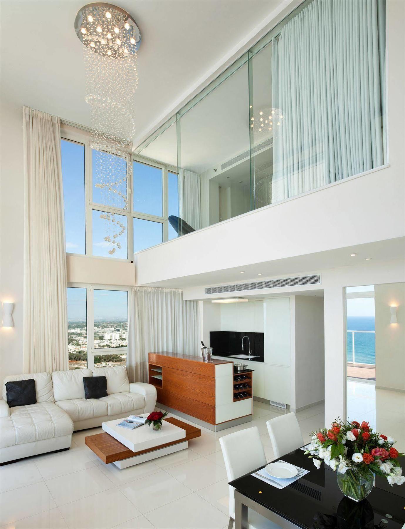 Island Luxurious Suites Hotel And Spa Netanja Exteriér fotografie